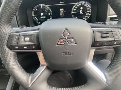 Photo of the vehicle Mitsubishi Outlander