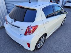 Photo of the vehicle Toyota Vitz