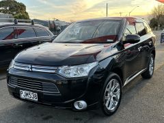 Photo of the vehicle Mitsubishi Outlander