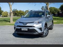 Photo of the vehicle Toyota RAV4