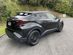 Photo of the vehicle Toyota C-HR