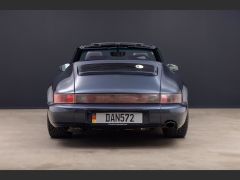 Photo of the vehicle Porsche 911