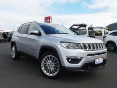 Photo of the vehicle Jeep Compass