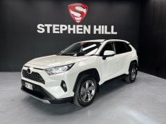 Photo of the vehicle Toyota RAV4