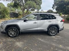 Photo of the vehicle Toyota RAV4