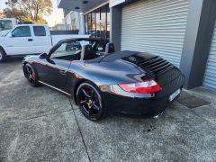 Photo of the vehicle Porsche 911