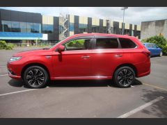 Photo of the vehicle Mitsubishi Outlander