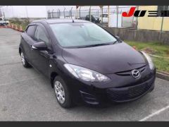 Photo of the vehicle Mazda Demio