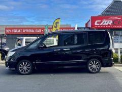 Photo of the vehicle Nissan Serena