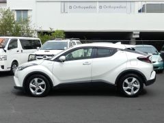 Photo of the vehicle Toyota C-HR