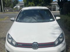 Photo of the vehicle Volkswagen Golf GTI