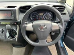 Photo of the vehicle Toyota Wish