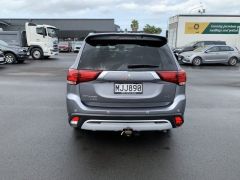 Photo of the vehicle Mitsubishi Outlander