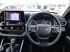 Photo of the vehicle Toyota Highlander