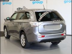 Photo of the vehicle Mitsubishi Outlander