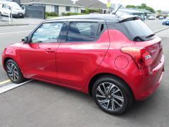 Photo of the vehicle Suzuki Swift