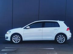 Photo of the vehicle Volkswagen Golf