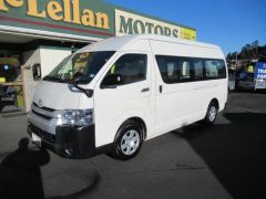 Photo of the vehicle Toyota HiAce