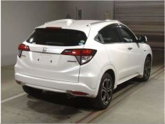 Photo of the vehicle Honda Vezel