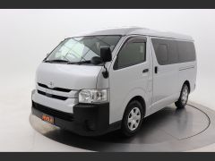 Photo of the vehicle Toyota HiAce