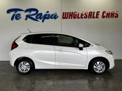 Photo of the vehicle Honda Fit