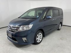 Photo of the vehicle Nissan Serena