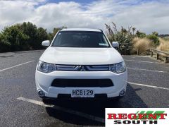 Photo of the vehicle Mitsubishi Outlander