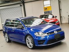 Photo of the vehicle Volkswagen Golf