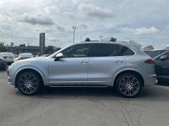 Photo of the vehicle Porsche Cayenne