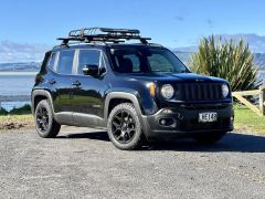 Photo of the vehicle Jeep Renegade