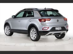 Photo of the vehicle Volkswagen T-Roc