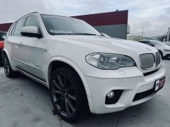 Photo of the vehicle BMW X5