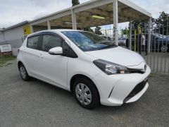 Photo of the vehicle Toyota Vitz