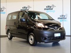 Photo of the vehicle Nissan NV200