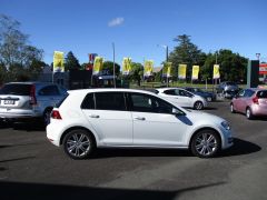 Photo of the vehicle Volkswagen Golf