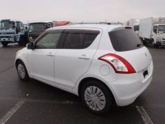 Photo of the vehicle Suzuki Swift