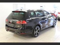 Photo of the vehicle Volkswagen Golf