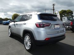 Photo of the vehicle Jeep Compass