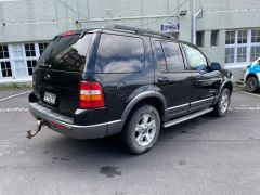 Photo of the vehicle Ford Explorer