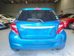 Photo of the vehicle Toyota Vitz