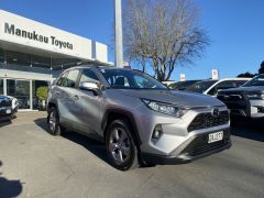 Photo of the vehicle Toyota RAV4