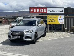 Photo of the vehicle Audi Q7