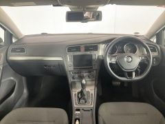 Photo of the vehicle Volkswagen Golf