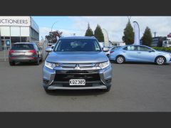 Photo of the vehicle Mitsubishi Outlander