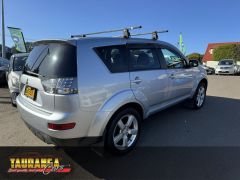 Photo of the vehicle Mitsubishi Outlander