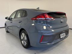 Photo of the vehicle Hyundai IONIQ