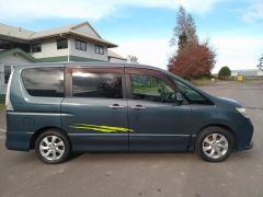 Photo of the vehicle Nissan Serena