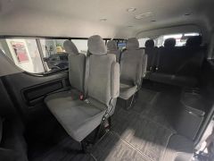 Photo of the vehicle Toyota HiAce