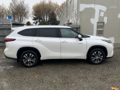 Photo of the vehicle Toyota Highlander