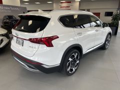 Photo of the vehicle Hyundai Santa Fe